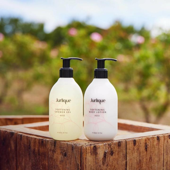 Actual product image Jurlique Softening Rose Shower Gel 300 ml (300 ml)