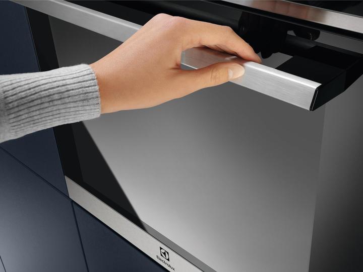 Actual product image Electrolux EOF5H40BX