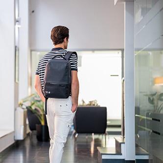 Image du produit Bestlife Laptop-Rucksack ORION Kunststoff schwarz bis 35,8 cm (14,1 Zoll)