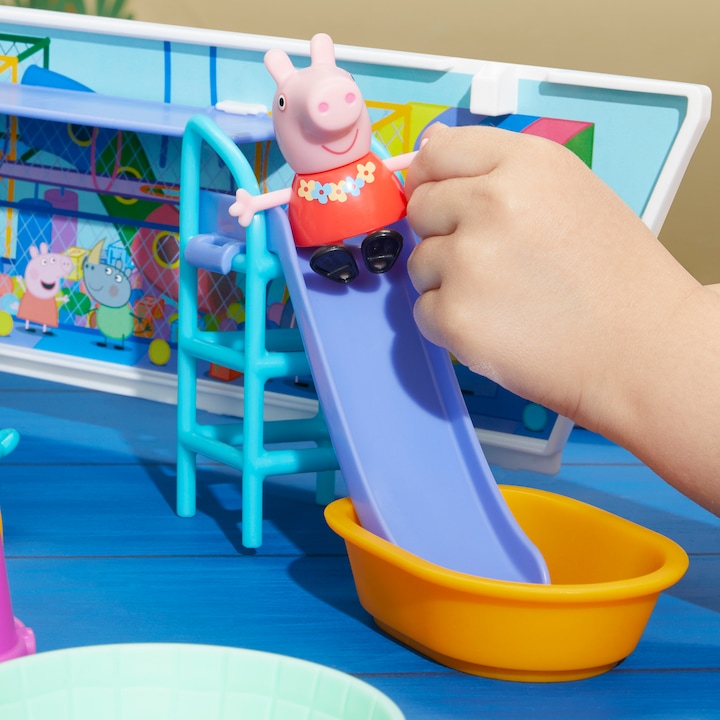 Actual product image Hasbro Peppa's cruise ship