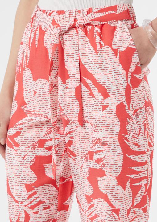 Actual product image Comma Hose Crop-Hose aus Viskosemix im Relaxed Fit mit All-over-Print (46)