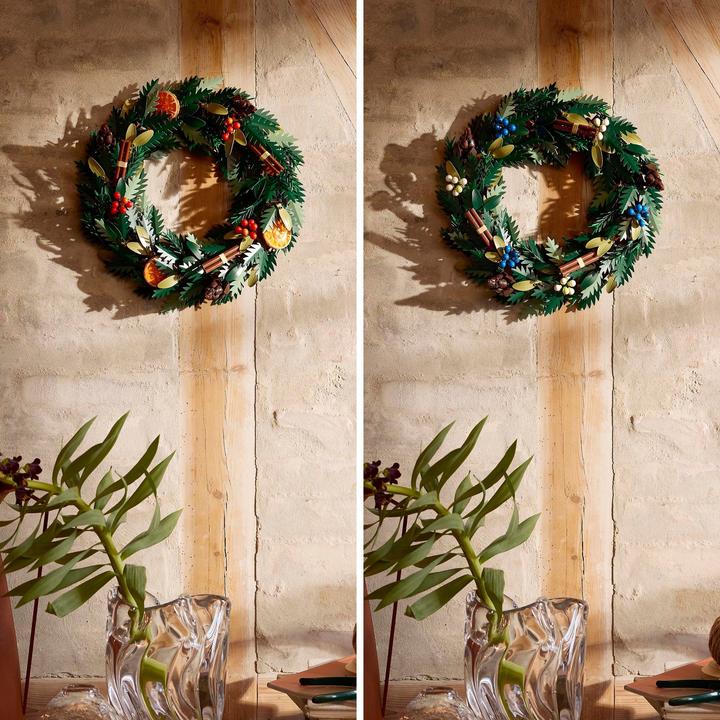 Actual product image LEGO Christmas wreath (10340, LEGO Icons)