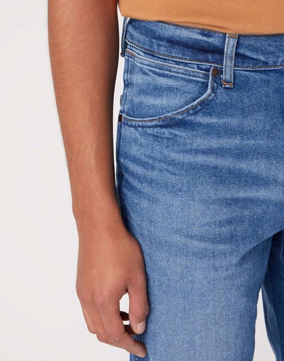 Actual product image Wrangler River (W31/L32)