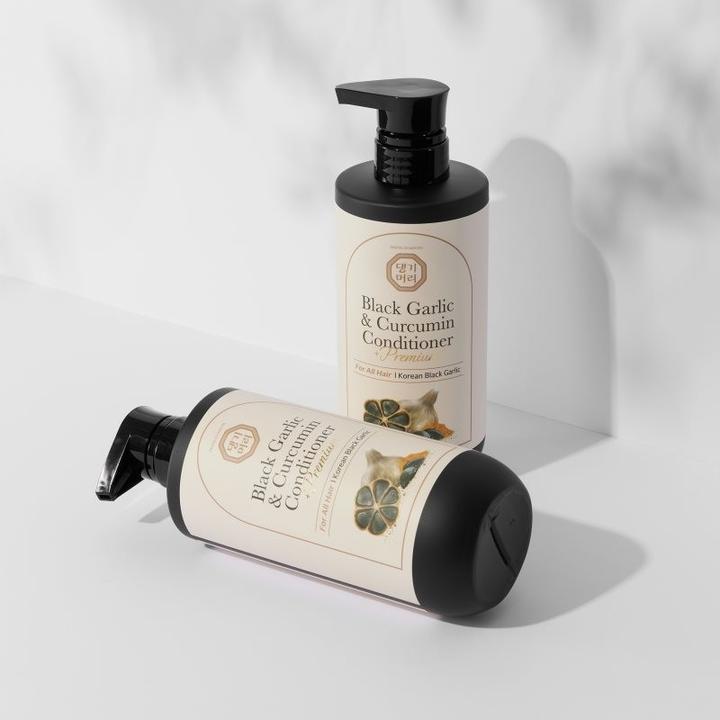 Produktbild Daeng Gi Meo Ri Black Garlic & Curcumin Treatment 500 Ml (500 ml)