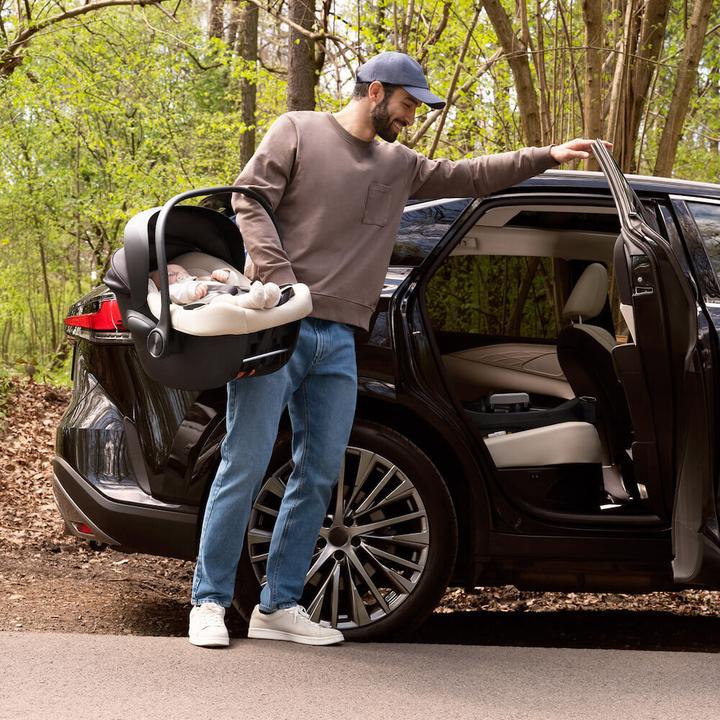 Produktbild KinderKraft Kinderautositz i-Lite mit Endura Safe FX Basis (Babyschale, ECE R129/i-Size Norm)