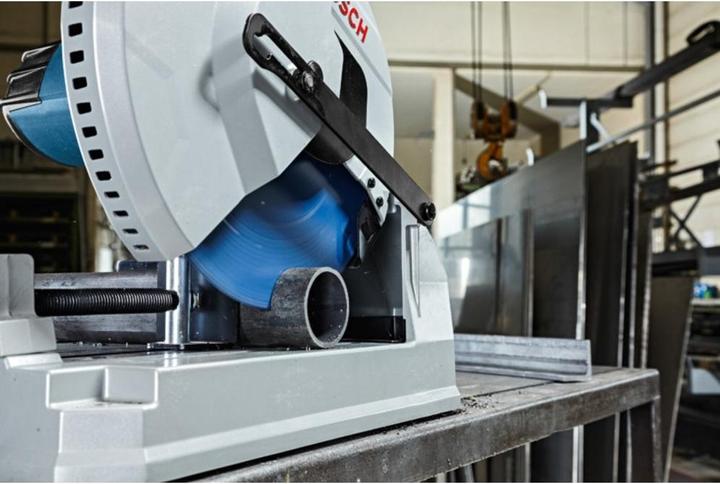 Image du produit Bosch Professional Scie à métaux GCD 12 JL