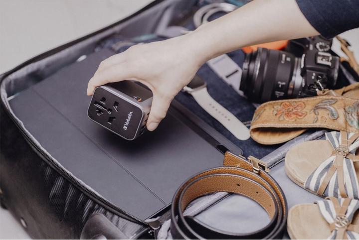 Actual product image Verbatim Universal Travel Adapter