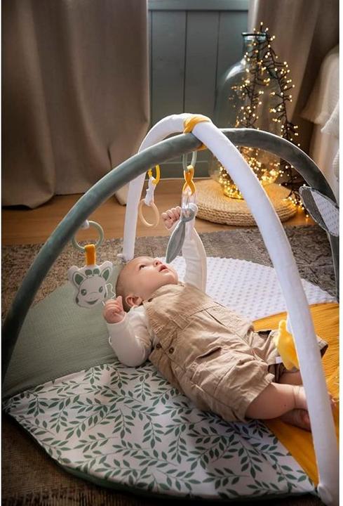 Actual product image aden + anais Sophie la girafe crawling blanket + play arch
