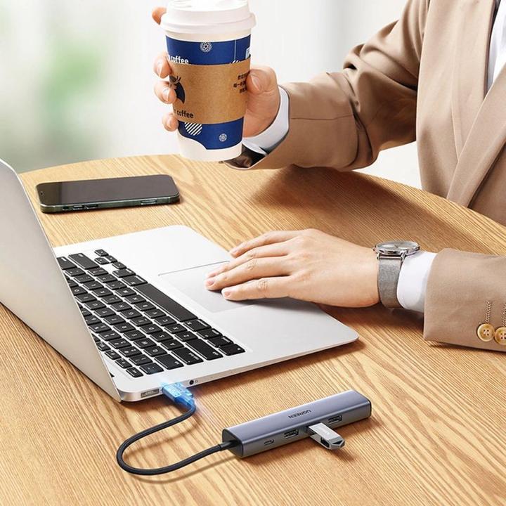 Actual product image Ugreen 5in1 Adapter (USB-A, 5 ports)