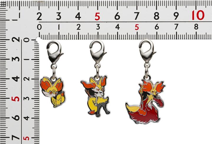 Actual product image Pokémon Pokemon Center - Fennekin, Braixen, Delphox key ring - 3 pieces