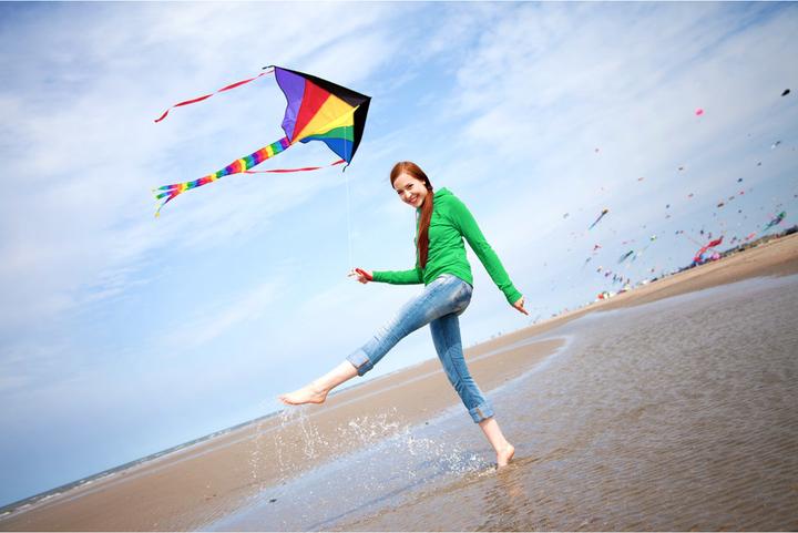 Actual product image Invento Kites Simple Flyer Rainbow