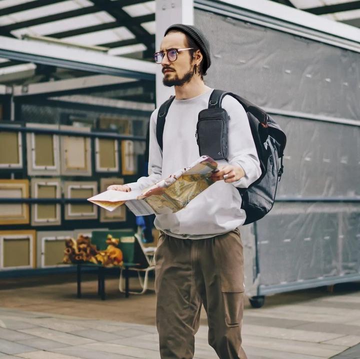 Produktbild Spigen KD400 Universal Cross Bag Klasden - Black