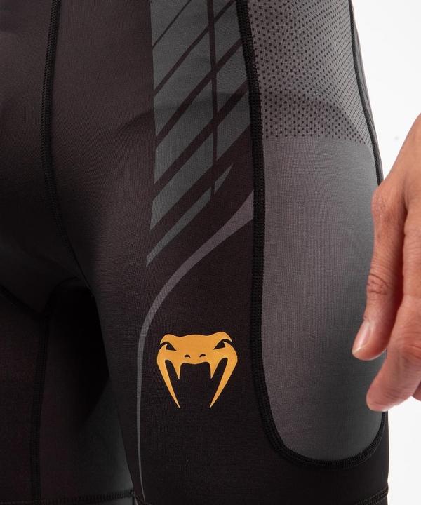 Produktbild Venum Athletics Vale Tudo Shorts- Black/Gold (S)
