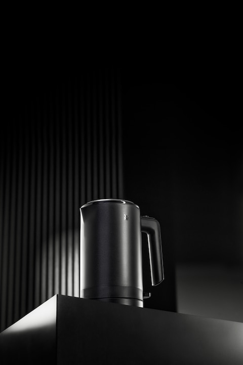 Produktbild WMF KÜCHENminis Wasserkocher Deep Black (0.80 l, EU-Stecker)