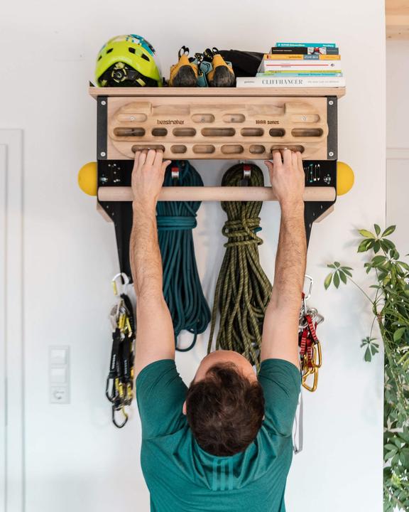 Actual product image Clevo Climbing Bundle CLEVO Wall + Hangboard