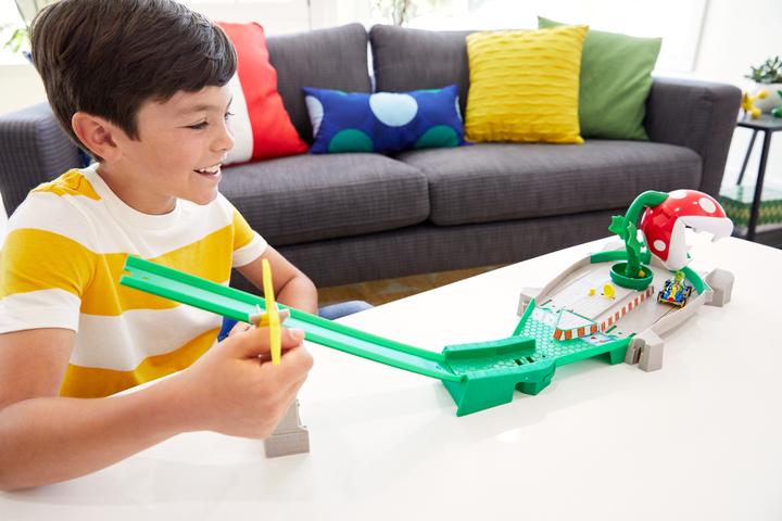 Produktbild Hot Wheels Mario Kart Piranha Plant Rennstrecke