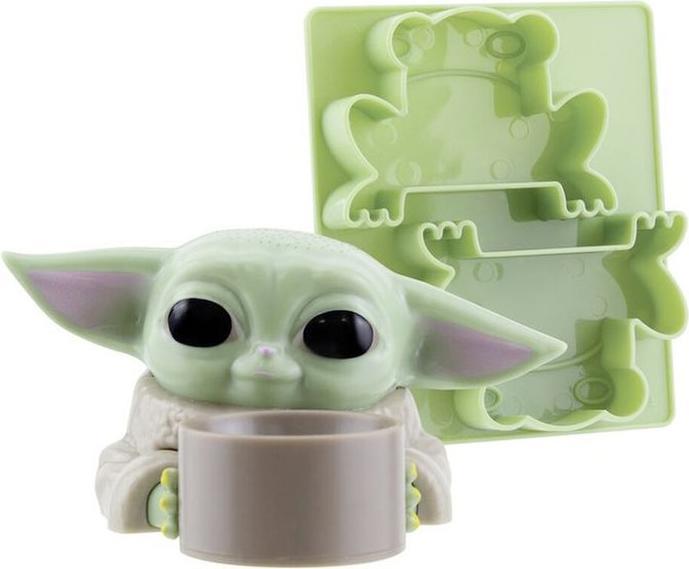 Actual product image CU The Mandalorian: The Child - Grogu with Frog