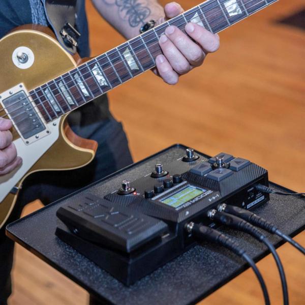 Actual product image Zoom G2X Four multi-effect unit with jack cable (Guitar)