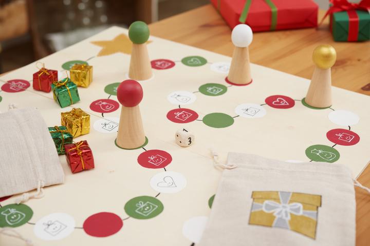 Produktbild VBS Deko-Geschenkpäckchen, 24 Stück