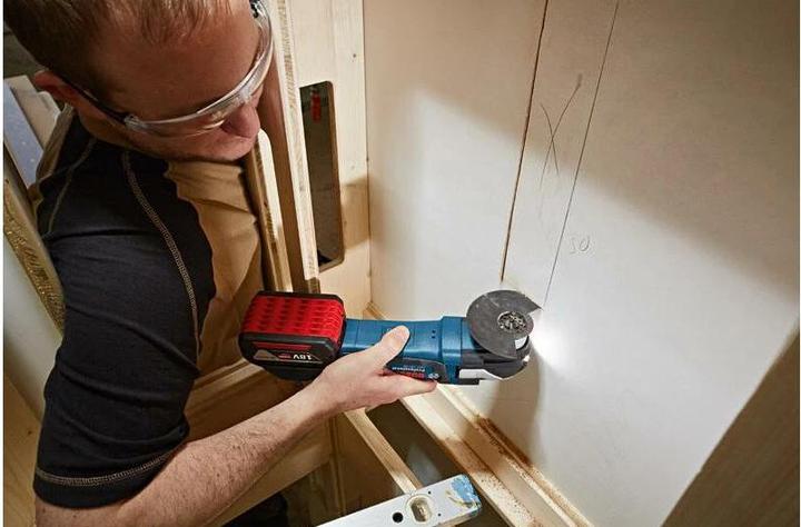 Actual product image Bosch Professional Gop 18v-28