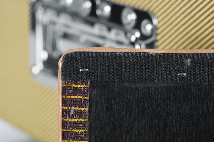 Actual product image Gator Cases GR-RETRORACK-3TW Retro Rack Vintage Amp Vibe Rack Case 3U Tweed (Accessories)