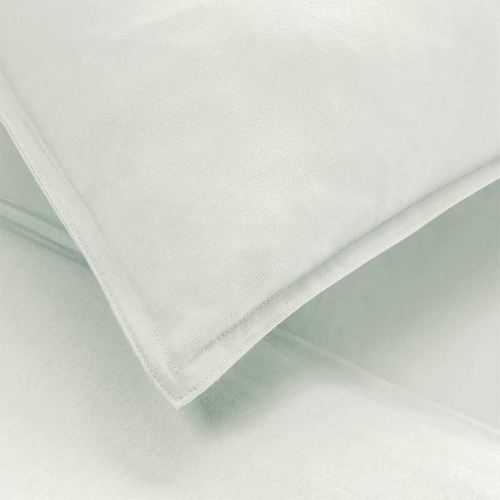 Actual product image Traumschlaf Eschle (Pillowcase, 80x80 cm)