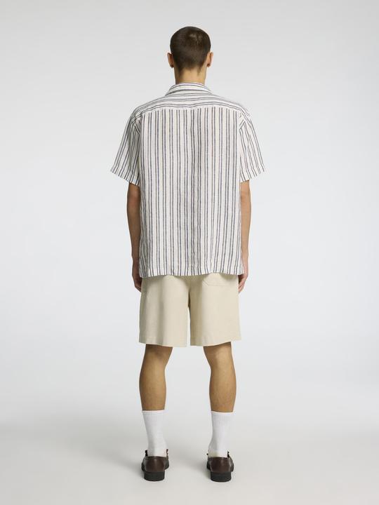 Actual product image Selected 100% Leinen Kurzarmhemd (XL)