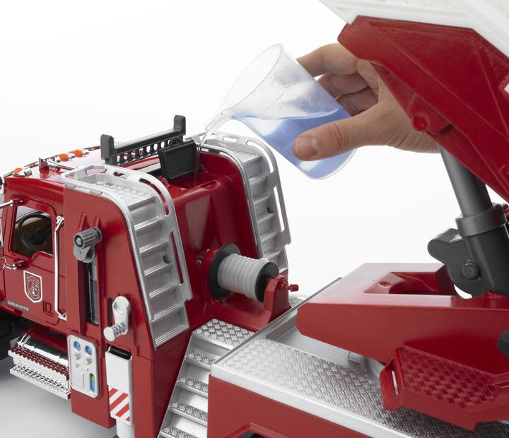 Produktbild Bruder Mack Granite Feuerwehr