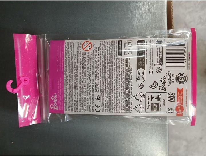 Produktbild Barbie Fashions Outfits (Assortiert - 1 Pack)