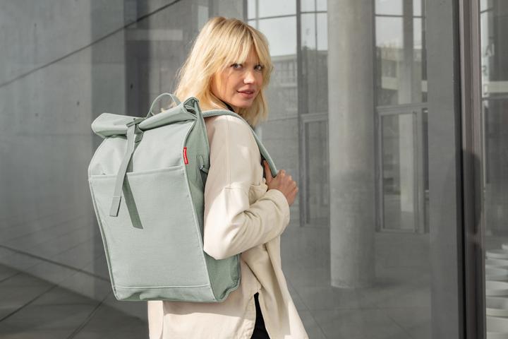 Image du produit reisenthel Rucksack urban rolltop Kunststoff grün 16,0 l (16 l)