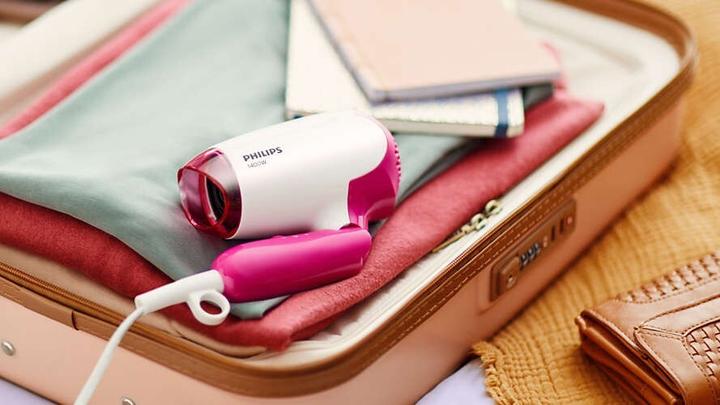 Actual product image Philips DryCare Essential hairdryer BHD003/00 (1400 W)