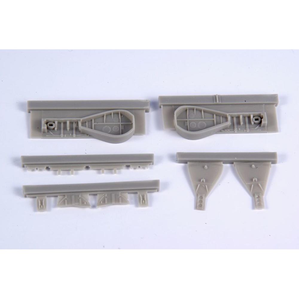 CMK J2M3 Raiden (Jack)-Untercarriage Set