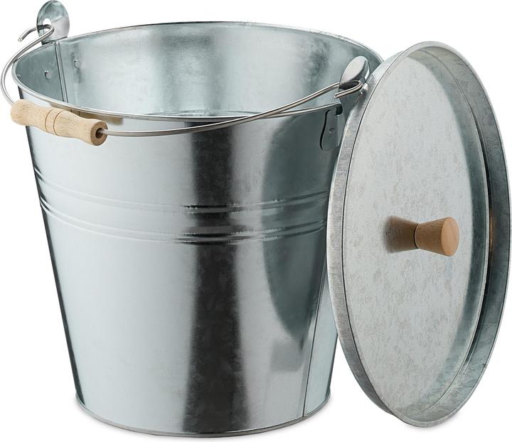Silver, Nature