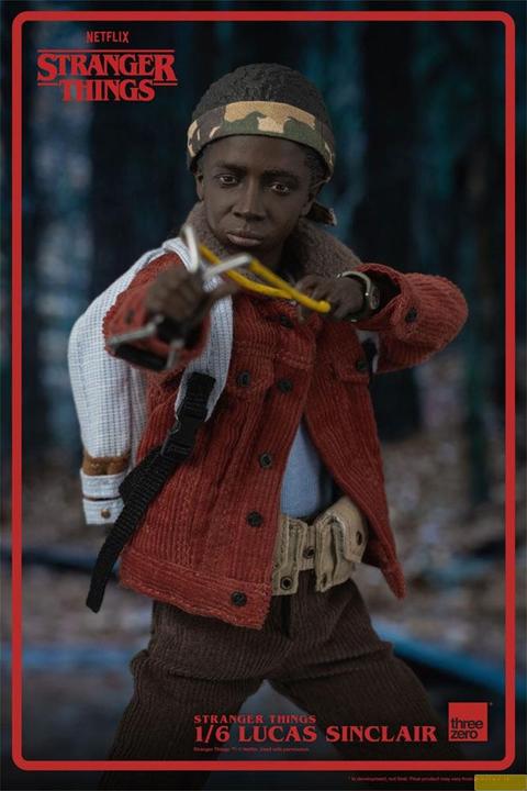 Image du produit ThreeZero Stranger Things figurine 1/6 Lucas Sinclair 23 cm