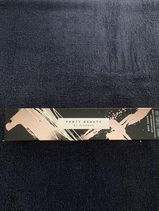 Image du produit Fenty Beauty Body Sauce Body Luminizing Tint 95ml (Farge : Salty Caramel) (Caramel salé)
