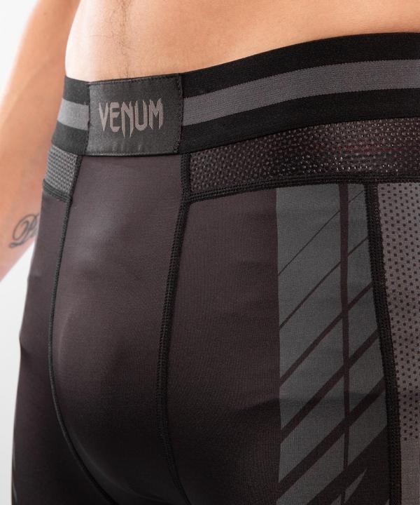 Produktbild Venum Athletics Vale Tudo Shorts- Black/Gold (S)