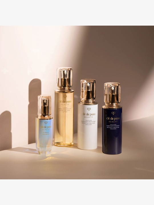 Actual product image Clé De Peau Cle De Peau Hydro Clarifying Lotion (Body lotion, 170 ml)