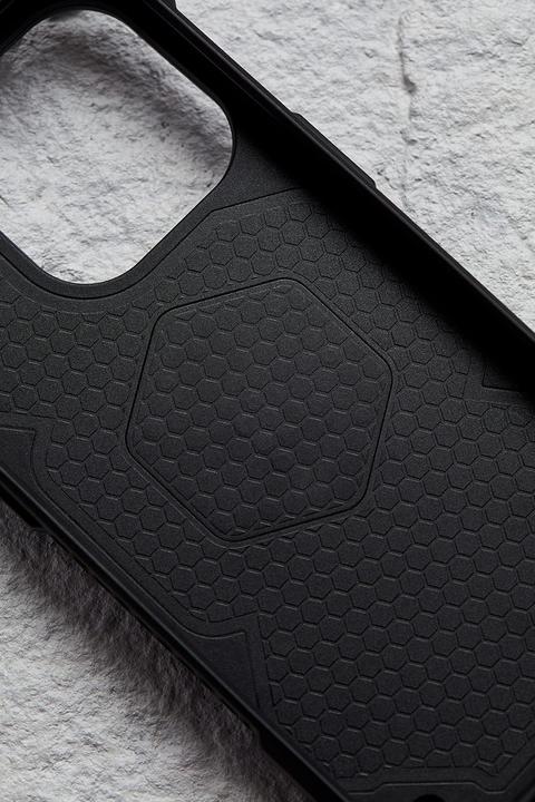 Actual product image UAG Monarch Pro Magsafe Case (Apple iPhone 14 Pro Max)