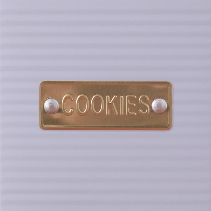 Actual product image Typhoon Otto Collection' biscuit tin