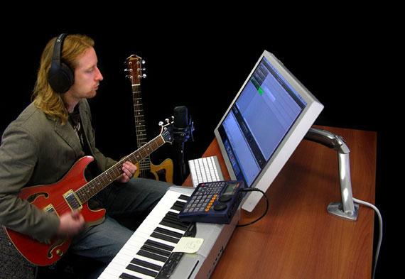 Actual product image Ergotron MX monitor arm (Table, 30", 13.60 kg)