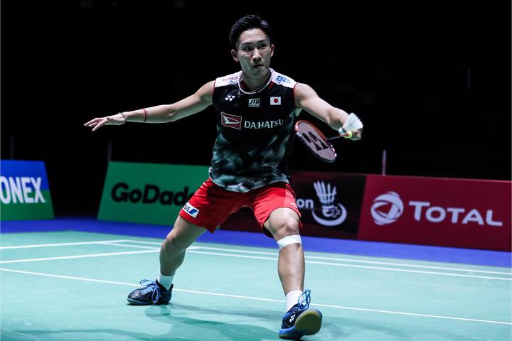 Produktbild Yonex Astrox 100 Zx (Bespannt)