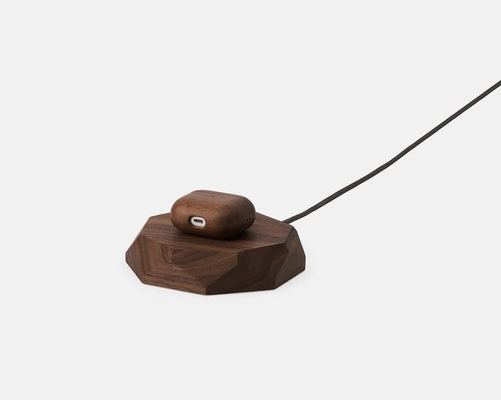 Produktbild Oakywood Geometric Charging Pad - Kabelloses Handy-Ladegerät - Walnuss - (15 W)