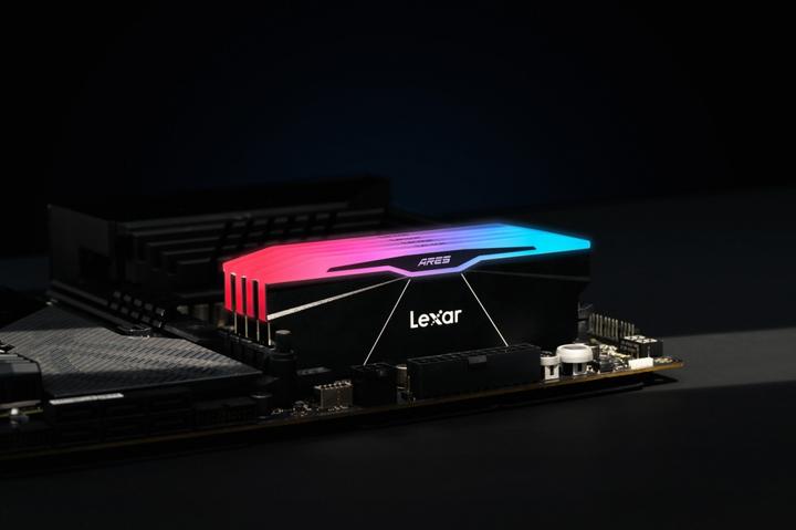 Produktbild Lexar Kit Barrettes mémoire 32Go (2x16Go) DIMM DDR5 Ares RGB 6000MHz (Noir) (2 x 16GB, 6000 MHz, DDR5-RAM, DIMM)