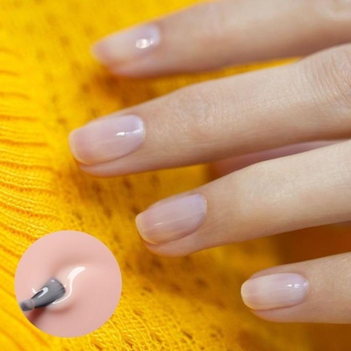 Actual product image Manucurist Green Flash (Pale Rose, UV gel varnish)