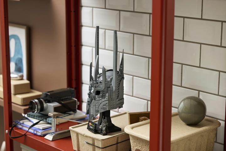 Immagine prodotto LEGO Il Signore degli Anelli: l'elmo di Sauron (11373, LEGO Icons)