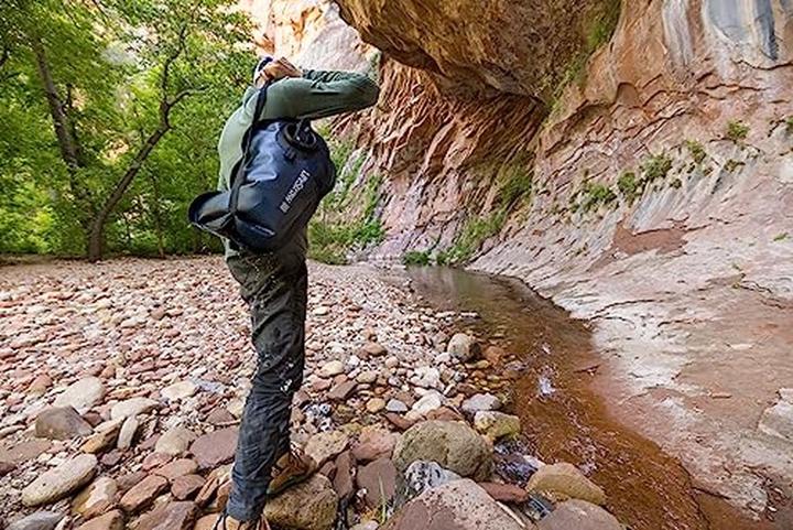 Actual product image LifeStraw Peak Gravity Antivirus Purifier
