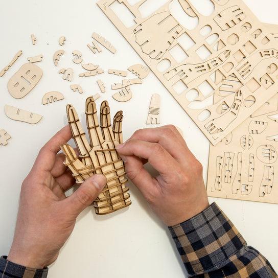 Produktbild Kikkerland Hand 3D Puzzle