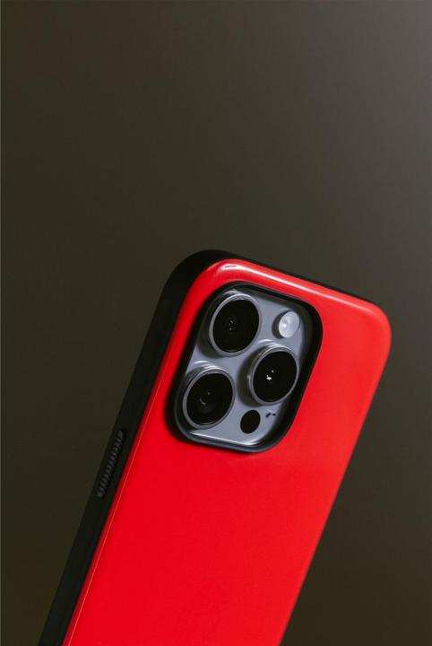 Image du produit Nomad Étui sport iPhone 15 Pro Max Night Watch Red (Apple iPhone 15 Pro Max)