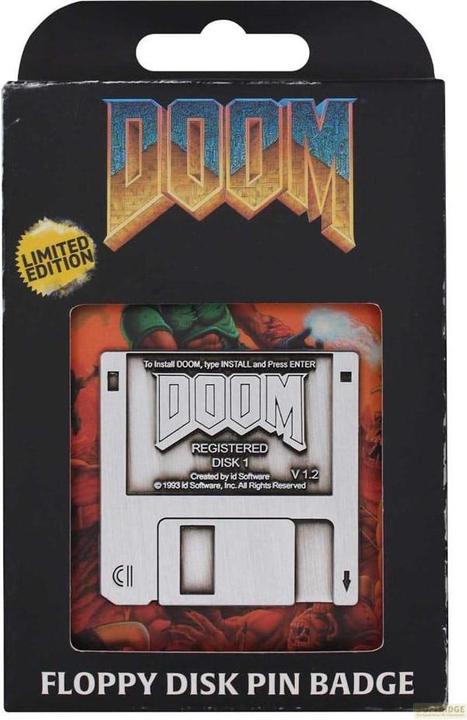 Produktbild Fanattik Doom Ansteck-Pin Floppy Disk Limited Edition