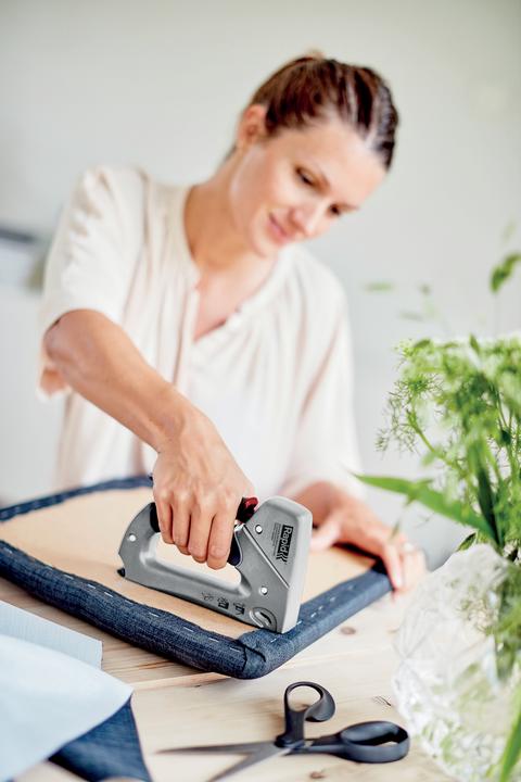 Actual product image Rapid ALU853 Hand tacker